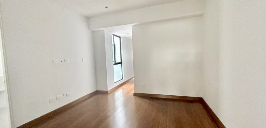 Venta de moderno departamento de estreno con terraza en San isidro